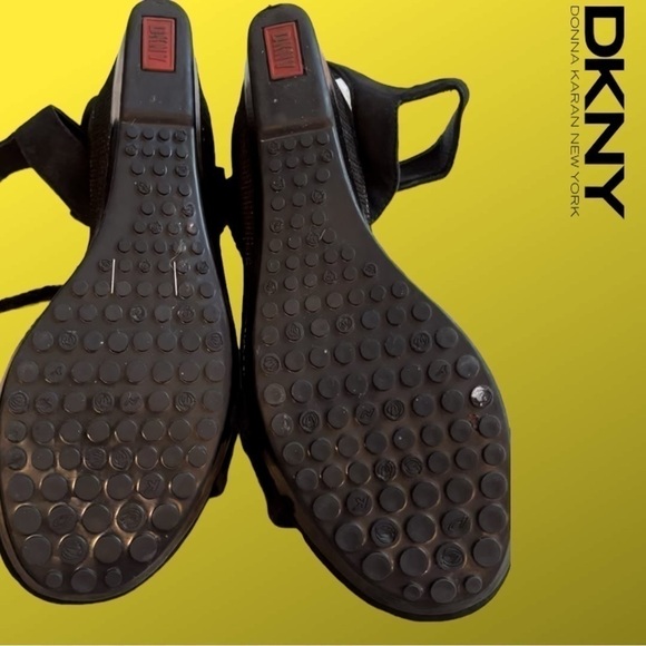 Vintage DKNY sandals - Picture 8 of 10